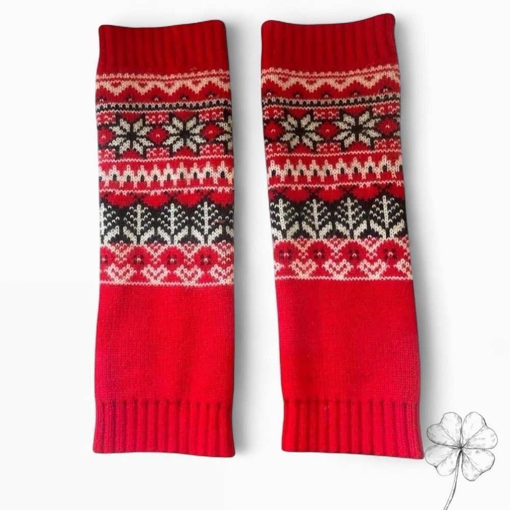 Source Unknown Red and Black Patterned Mittens
